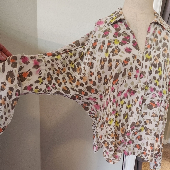 Charlie Jade Silk Blouse ๐ - Picture 7 of 12